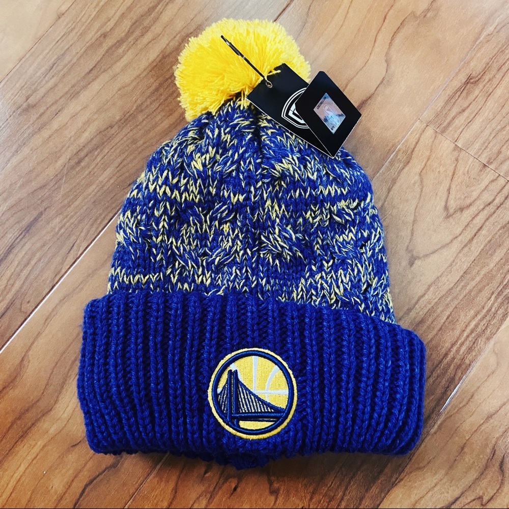 Golden State Warriors GSW blue & yellow warm knit poof beanie, NWT, neve…